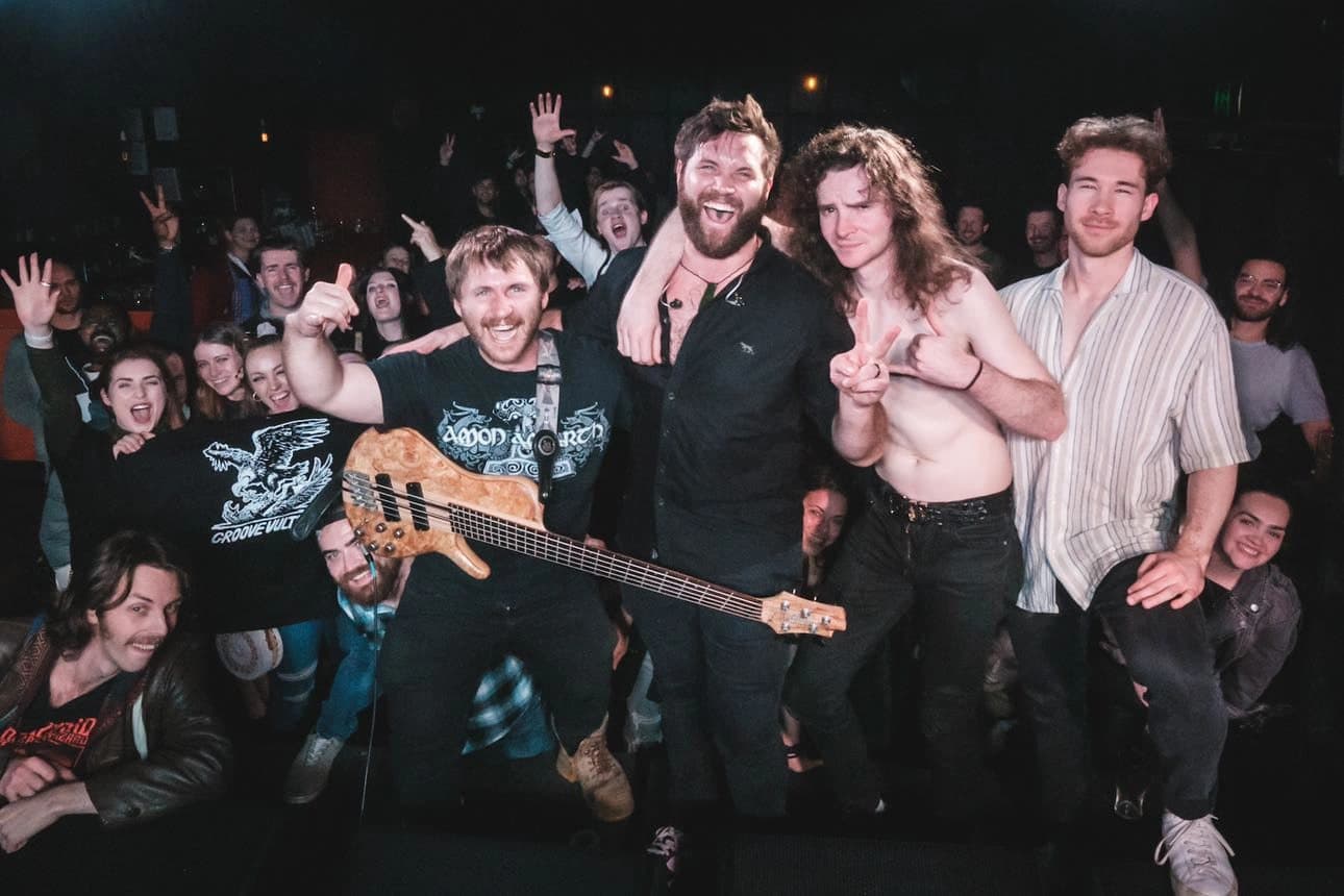 Groove Vultures
