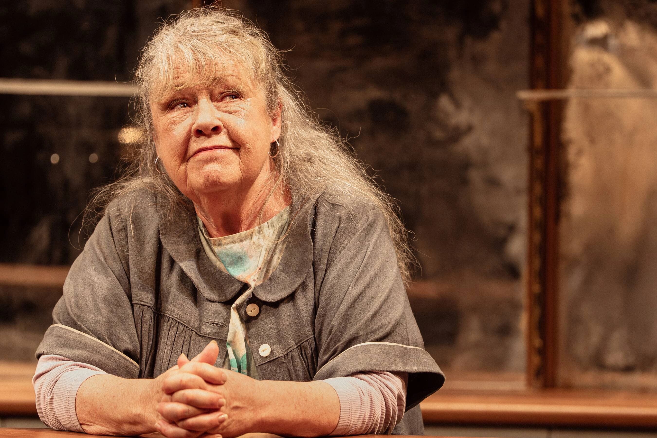 Noni Hazlehurst