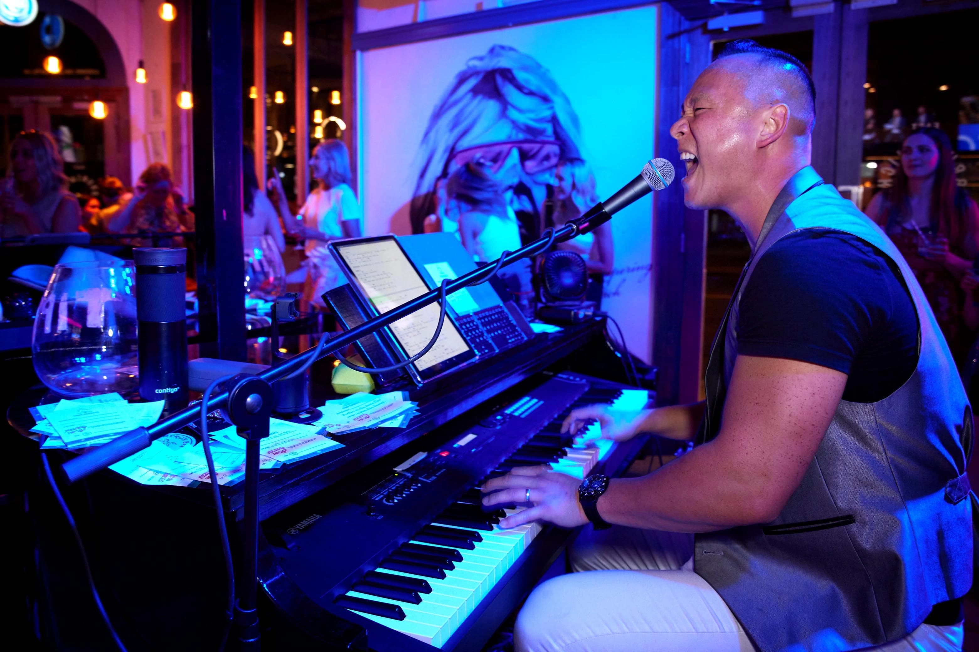 Jam the Pianoman